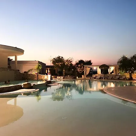 Bellaria Lägenhetshotell 4*